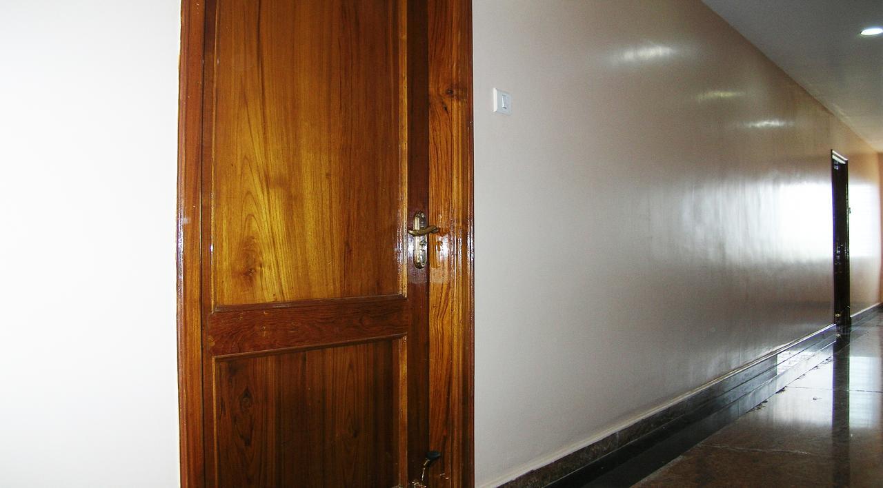 Hotel Athidhi Residency Tirupati Exterior foto