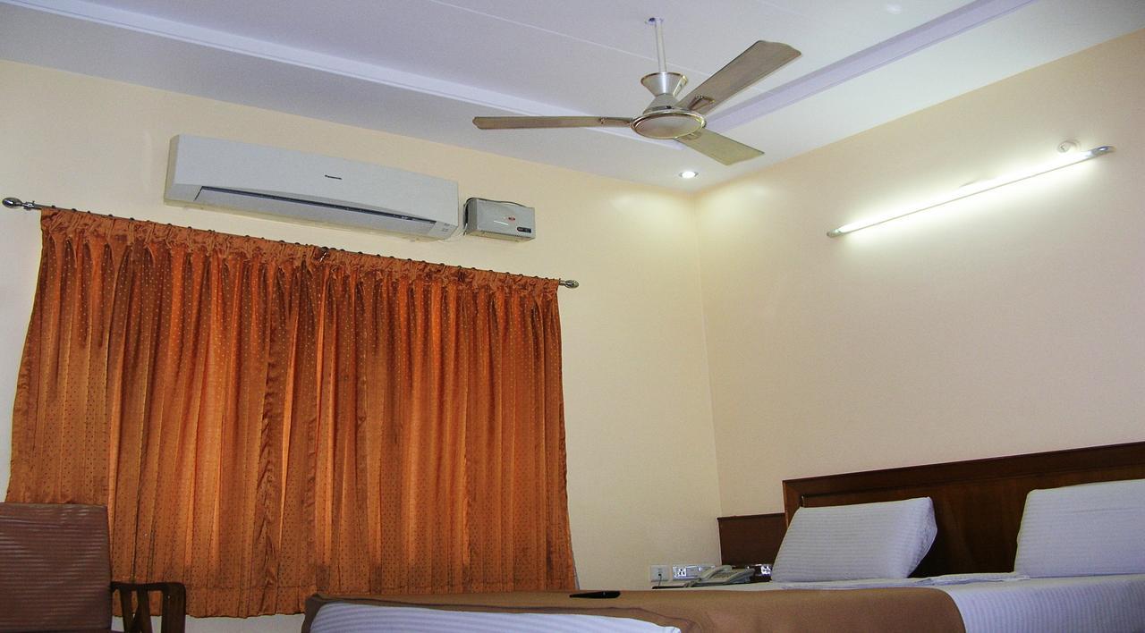 Hotel Athidhi Residency Tirupati Exterior foto